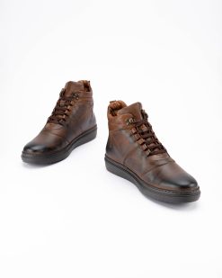Muške cipele model 4769-G u bogatoj braon boji.