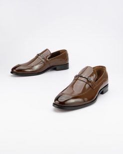 Muške elegantne lakovane cipele u velikim brojevima - 8195 G - braon.