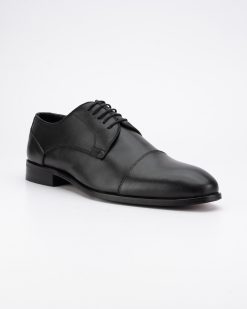 Muške elegantne cipele u velikim brojevima 8194G u crnoj boji.