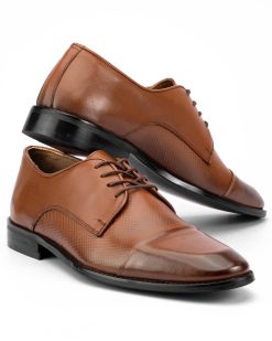Muške elegantne cipele velikih brojeva, model 8197G u svetlo braon boji.