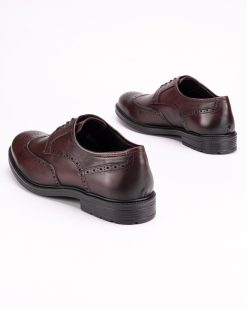 Muške cipele TP-1170-G u bordo nijansi unose dozu karaktera u svakodnevni stil.