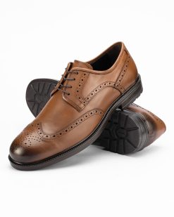 Muške cipele TP-1170-G u svetlo braon nijansi donose nenametljivu eleganciju za modernog muškarca.