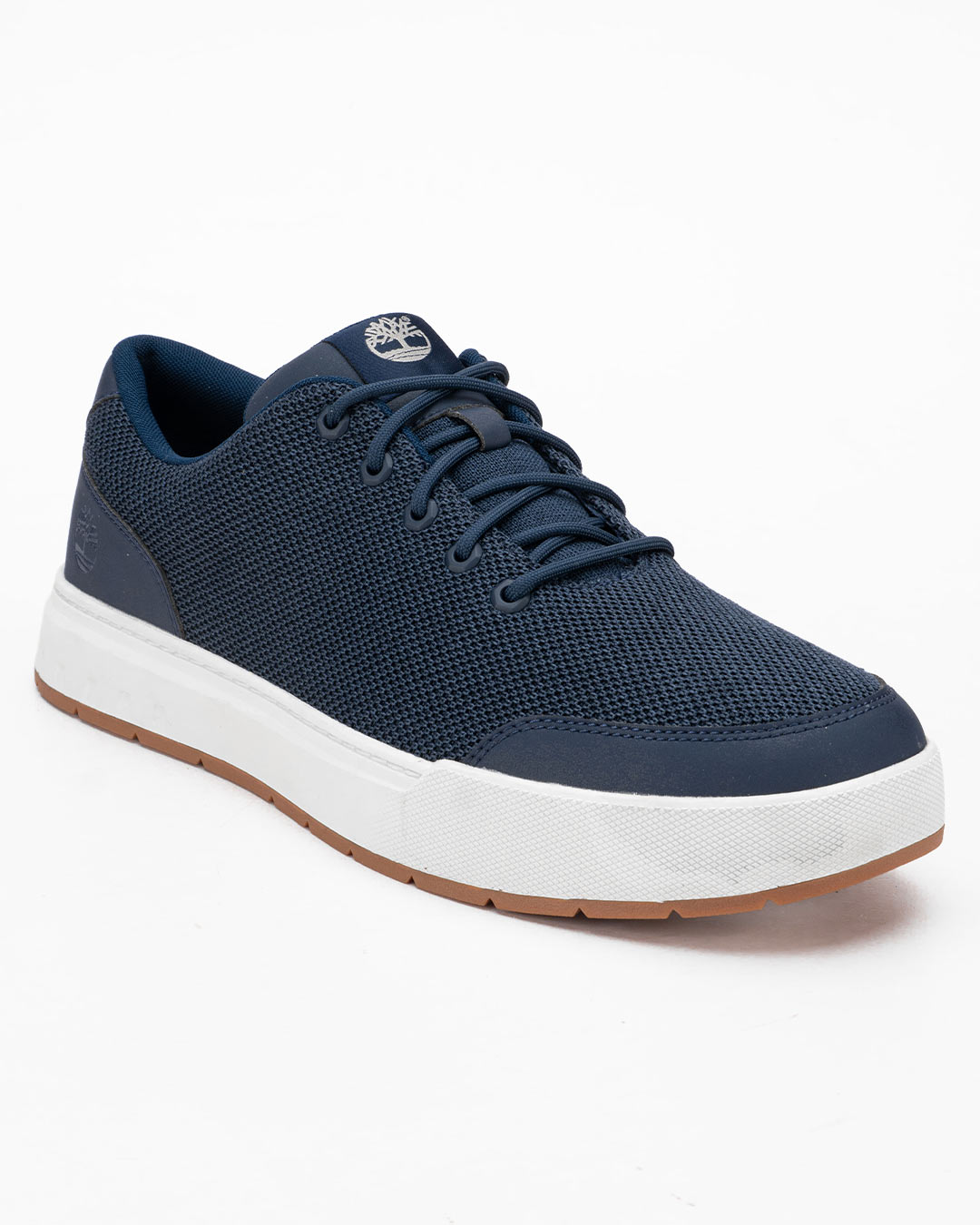 Timberland patike cipele Maple Grove Low Lace u teget boji donose pouzdan i sveden izgled za svakodnevne kombinacije.