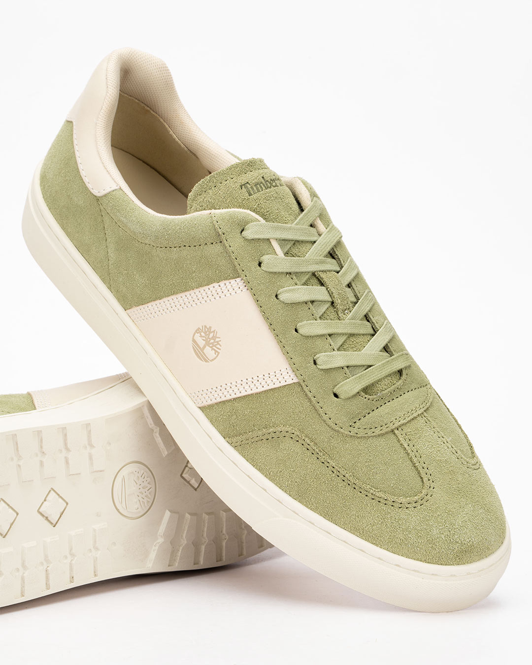 Timberland patike cipele Lisbon Street Low Lace-A-G u svetlo zelenoj boji donose svež i moderan pristup svakodnevnom stilu, uz prilagođenost muškarcima koji nose veće brojeve.