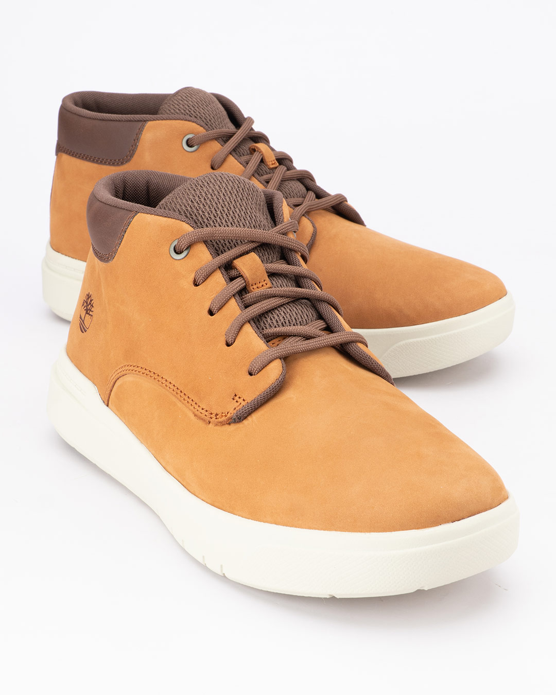 Timberland patike cipele Parker Street Mid Lace-G - Braon su muške duboke kožne patike cipele velikih brojeva , kreirane za muškarce kojima je potreban veći broj uz udobnost i kvalitet po kojima je Timberland poznat. TimberFlex™ tehnologija doprinosi fleksibilnosti pri kretanju, što ovaj model čini pogodnim i za duže svakodnevno nošenje.