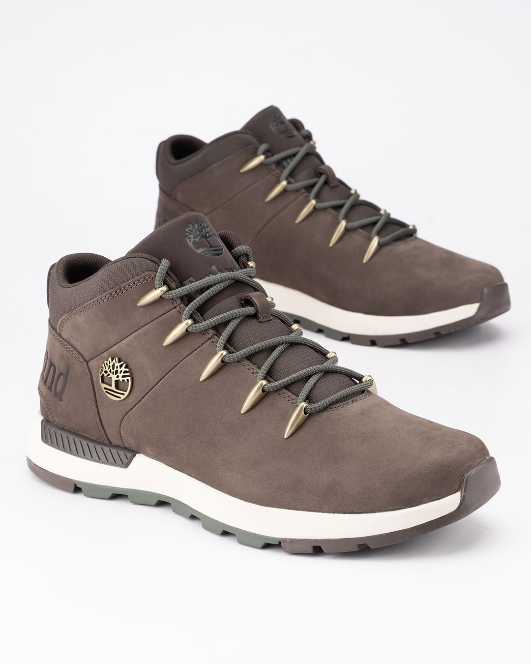 Timberland patike cipele Sprint Trekker Mid Lace u tamno braon boji ističu se snažnim outdoor karakterom i dizajnom koji prati potrebe savremenog muškarca
