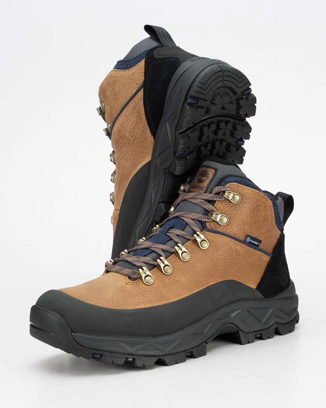 Timberland Waterproof cipele Mt. Maddsen 2.0 Mid Lace u braon boji spajaju klasičan outdoor izgled brenda sa modernim rešenjima za udobnost i zaštitu.